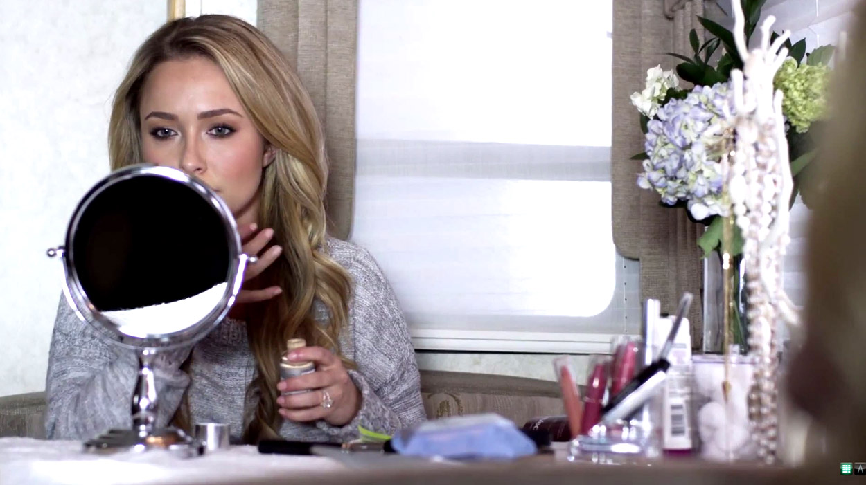 haydenpanettiere_onset_0118.jpg