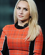 Hayden_Panettierre_05_01_2017_DAFDAW0068.jpg