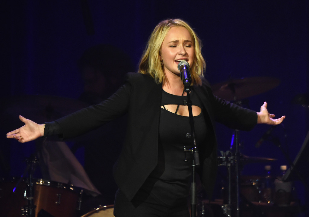 Hayden_Panettiere_12.jpg Hayden_Panettiere_12.jpg