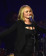Hayden_Panettiere_04.jpg