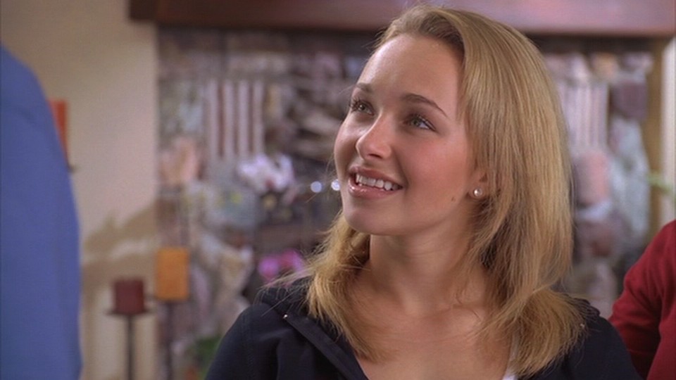 HaydenPanettiere_BIO-AoN_2006_DVD_102.jpg