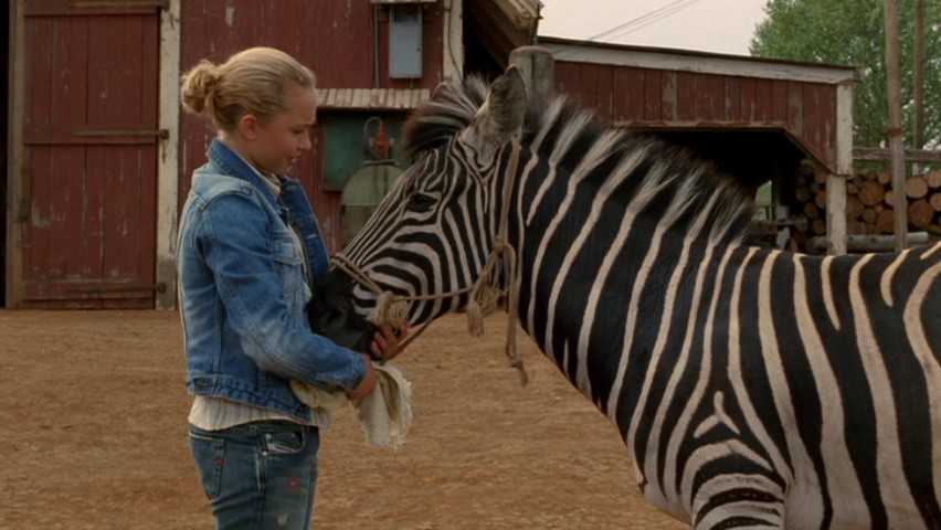 HaydenPanettiere_RS_2005_DVD_028.jpg