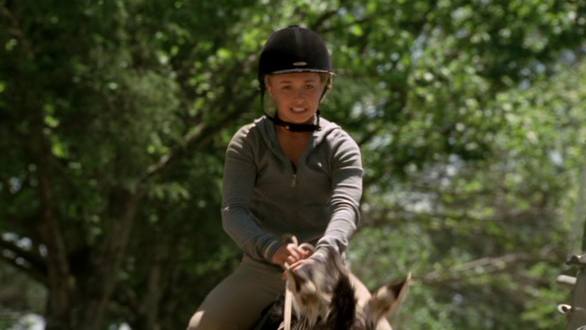 HaydenPanettiere_RS_2005_DVD_141.jpg
