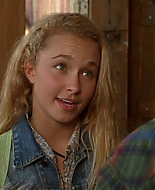 HaydenPanettiere_RS_2005_DVD_061.jpg