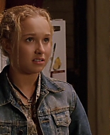 HaydenPanettiere_RS_2005_DVD_120.jpg