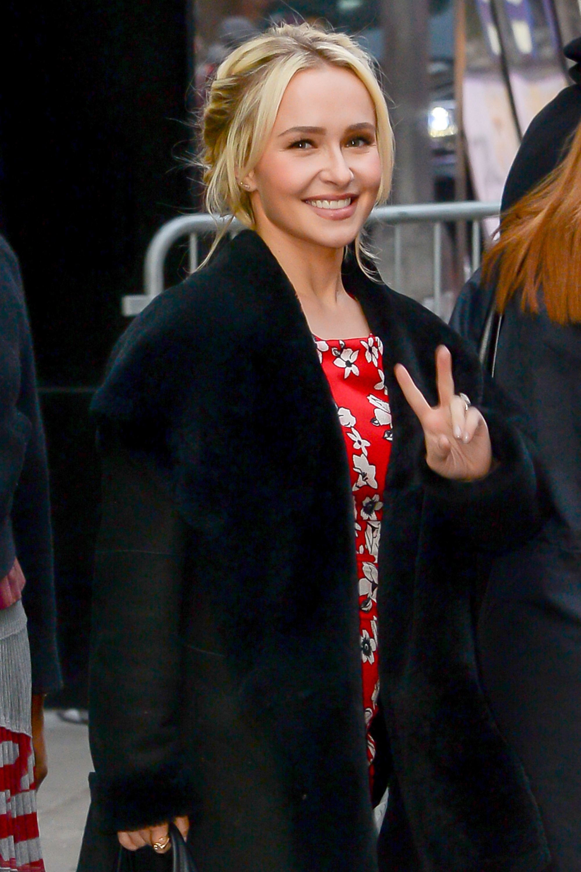 Hayden_Panettiere_28229.jpg Hayden_Panettiere_28229.jpg