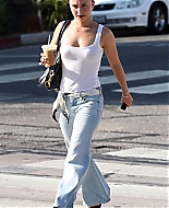 Filename=10.jpg
Filesize=652KiB
Dimensions=2286x3546
Date added=Oct 03, 2008 10.jpg