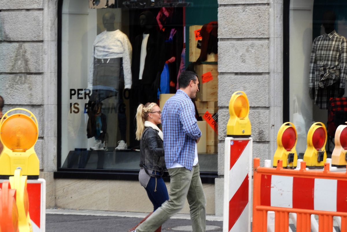 hayden-panettiere-out-in-munich-germany-_5.jpg