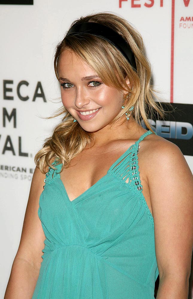 81654_Hayden_Panettiere_Poseidon_Premiere_050606.jpg