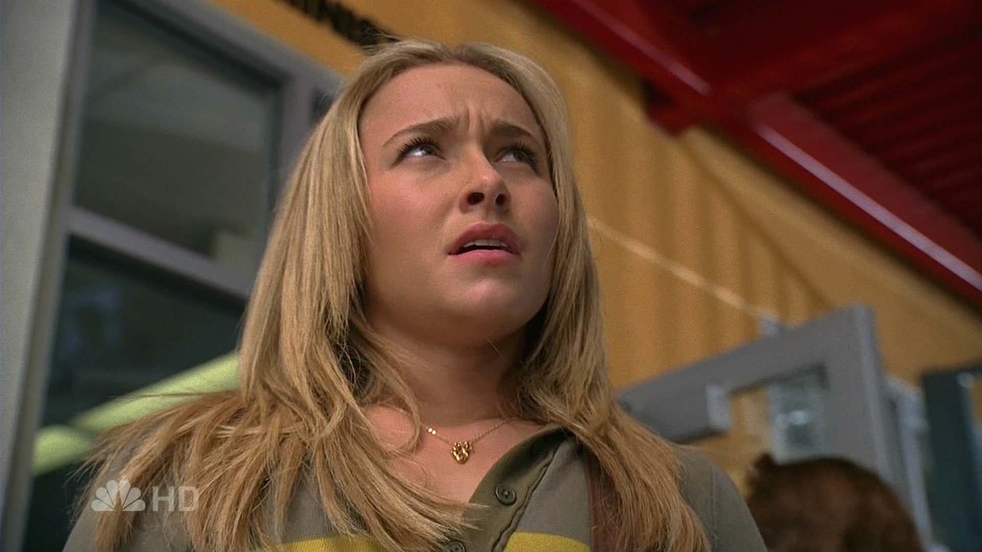 HaydenPanettiere_Heroes_S02E01_HDTV_002.jpg