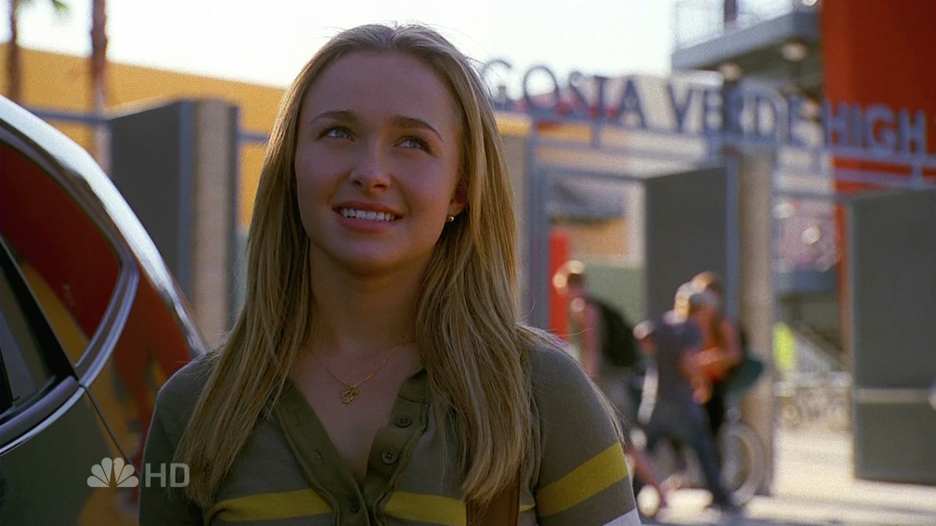 HaydenPanettiere_Heroes_S02E01_HDTV_012.jpg