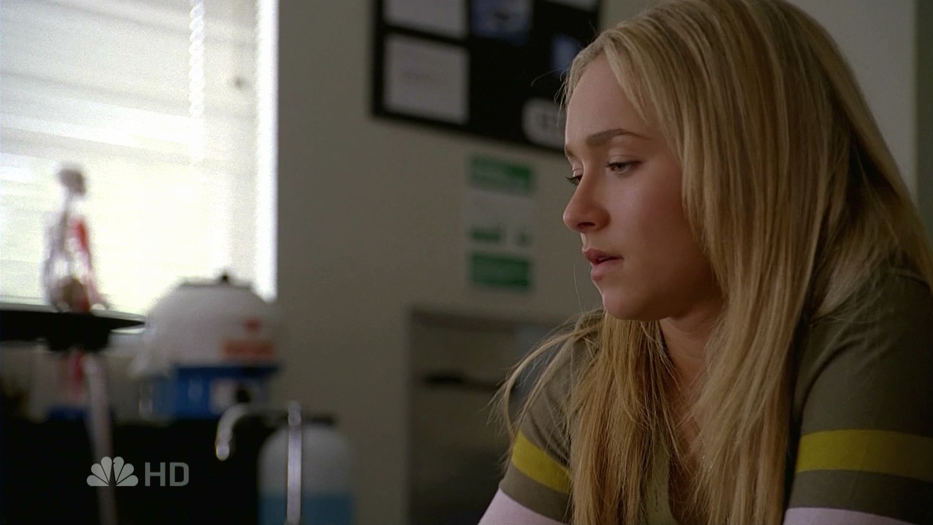 HaydenPanettiere_Heroes_S02E01_HDTV_019.jpg