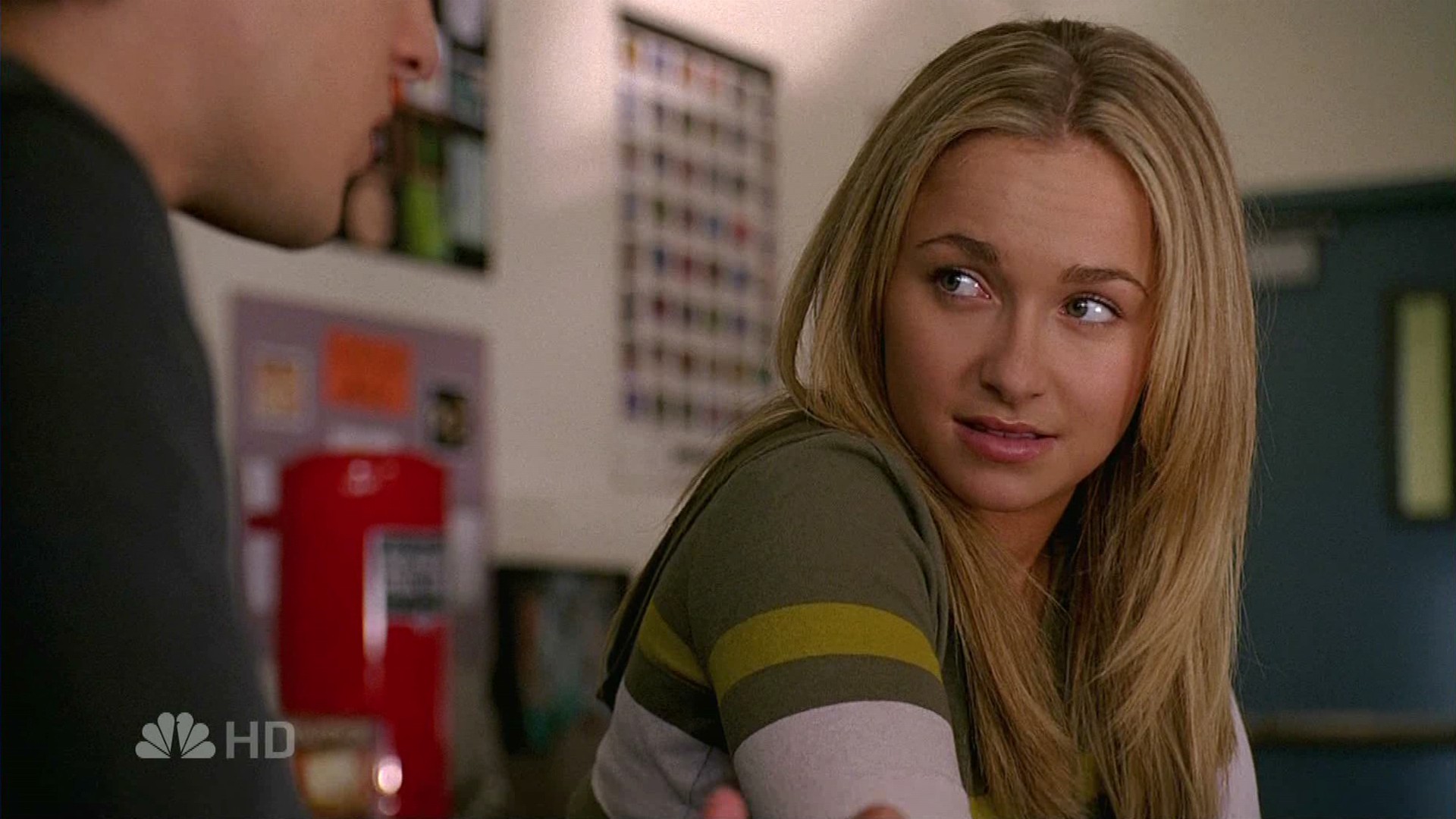 HaydenPanettiere_Heroes_S02E01_HDTV_028.jpg