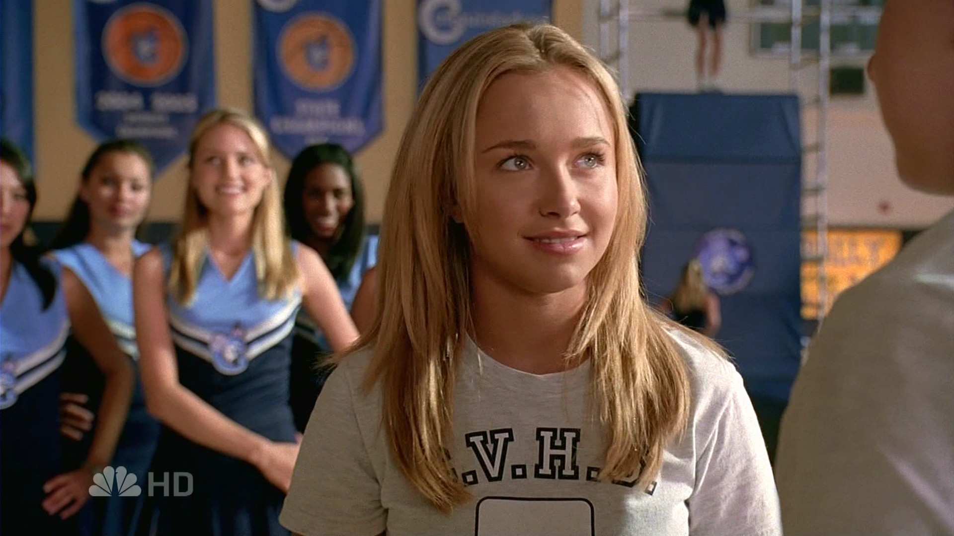HaydenPanettiere_Heroes_S02E01_HDTV_034.jpg