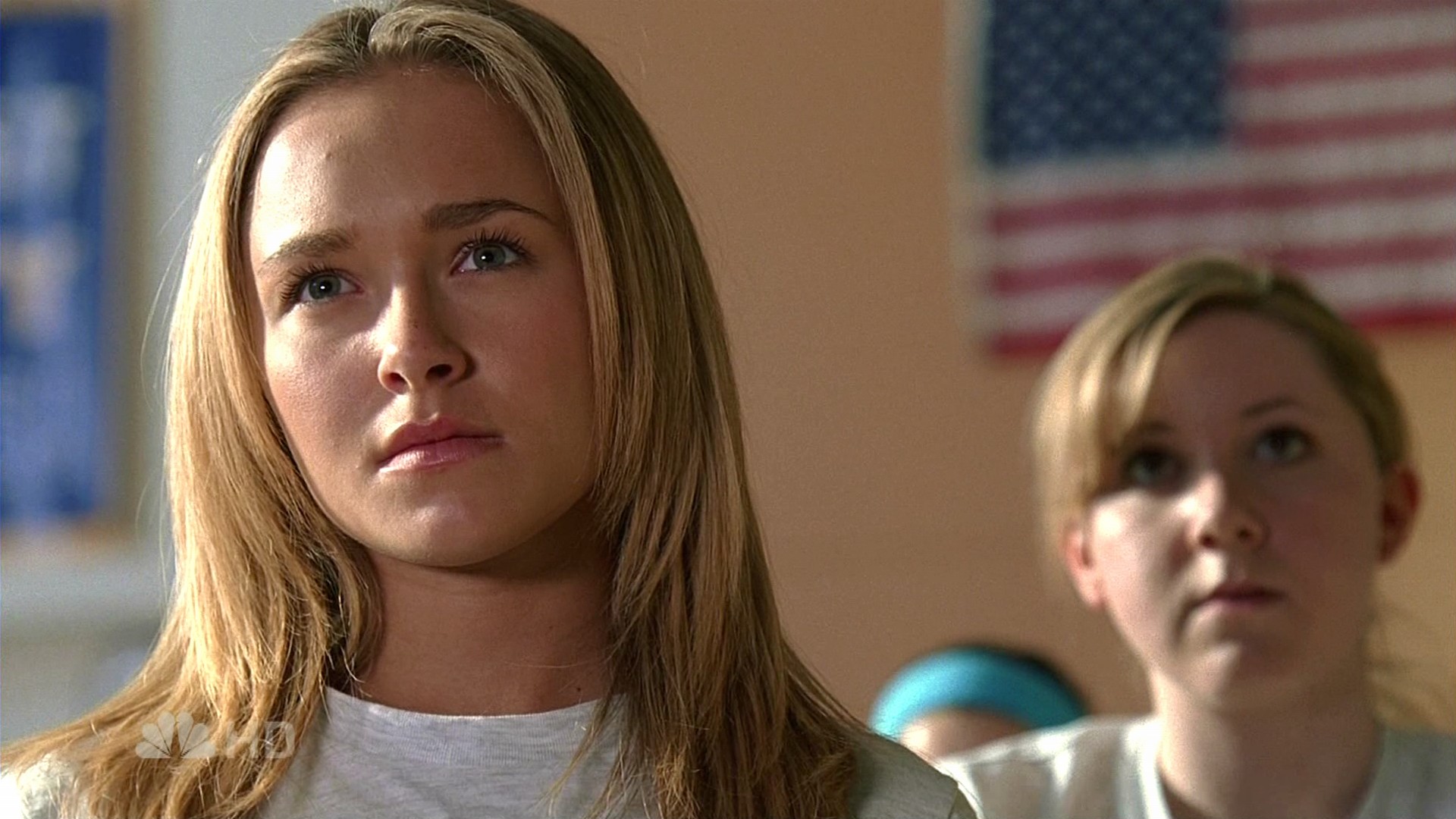 HaydenPanettiere_Heroes_S02E01_HDTV_037.jpg