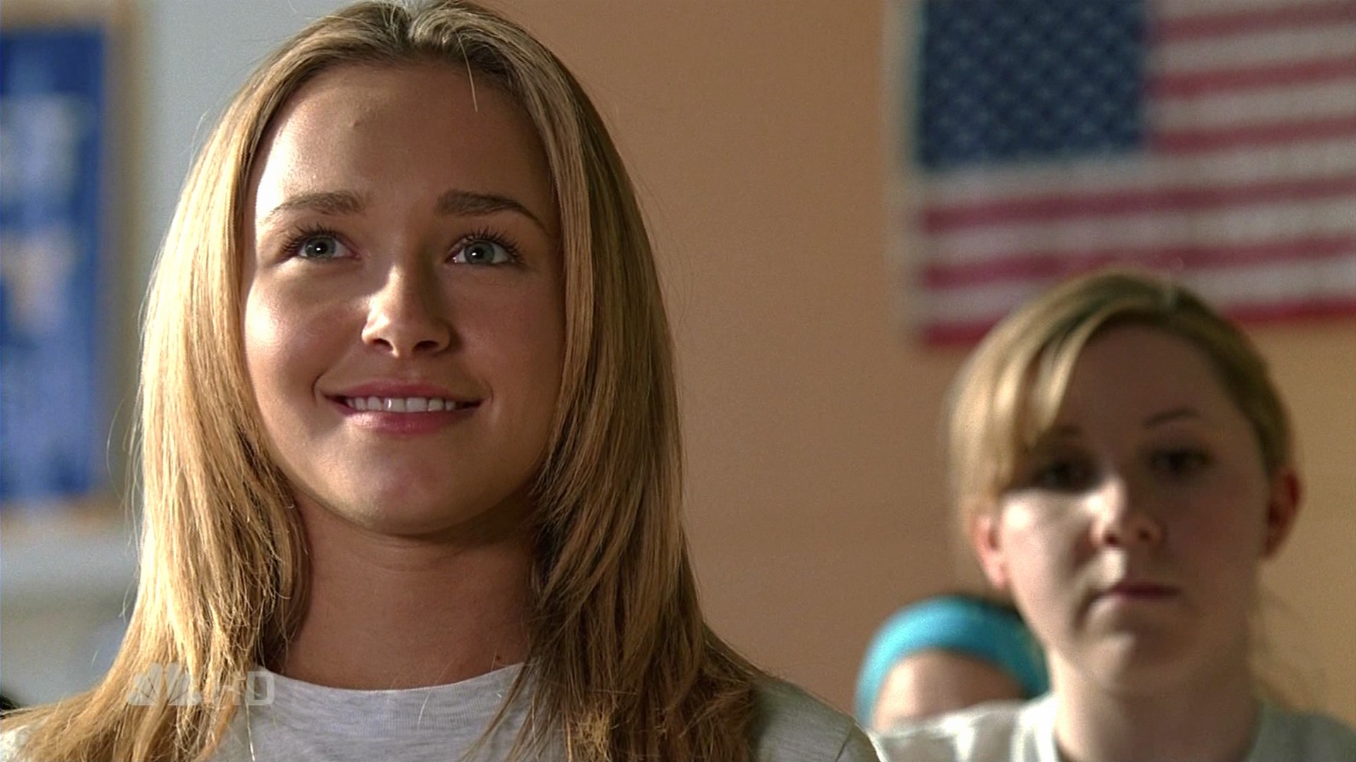 HaydenPanettiere_Heroes_S02E01_HDTV_038.jpg