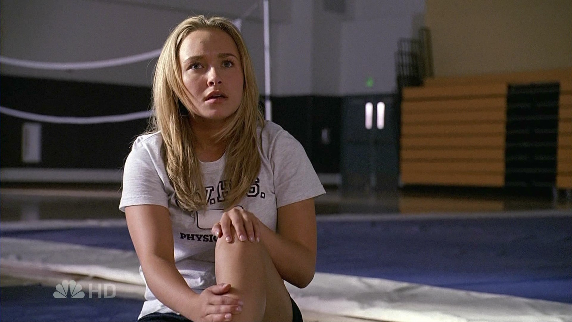 HaydenPanettiere_Heroes_S02E01_HDTV_056.jpg