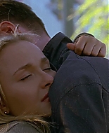 HaydenPanettiere_Heroes_S02E01_HDTV_017.jpg