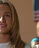 HaydenPanettiere_Heroes_S02E01_HDTV_038.jpg
