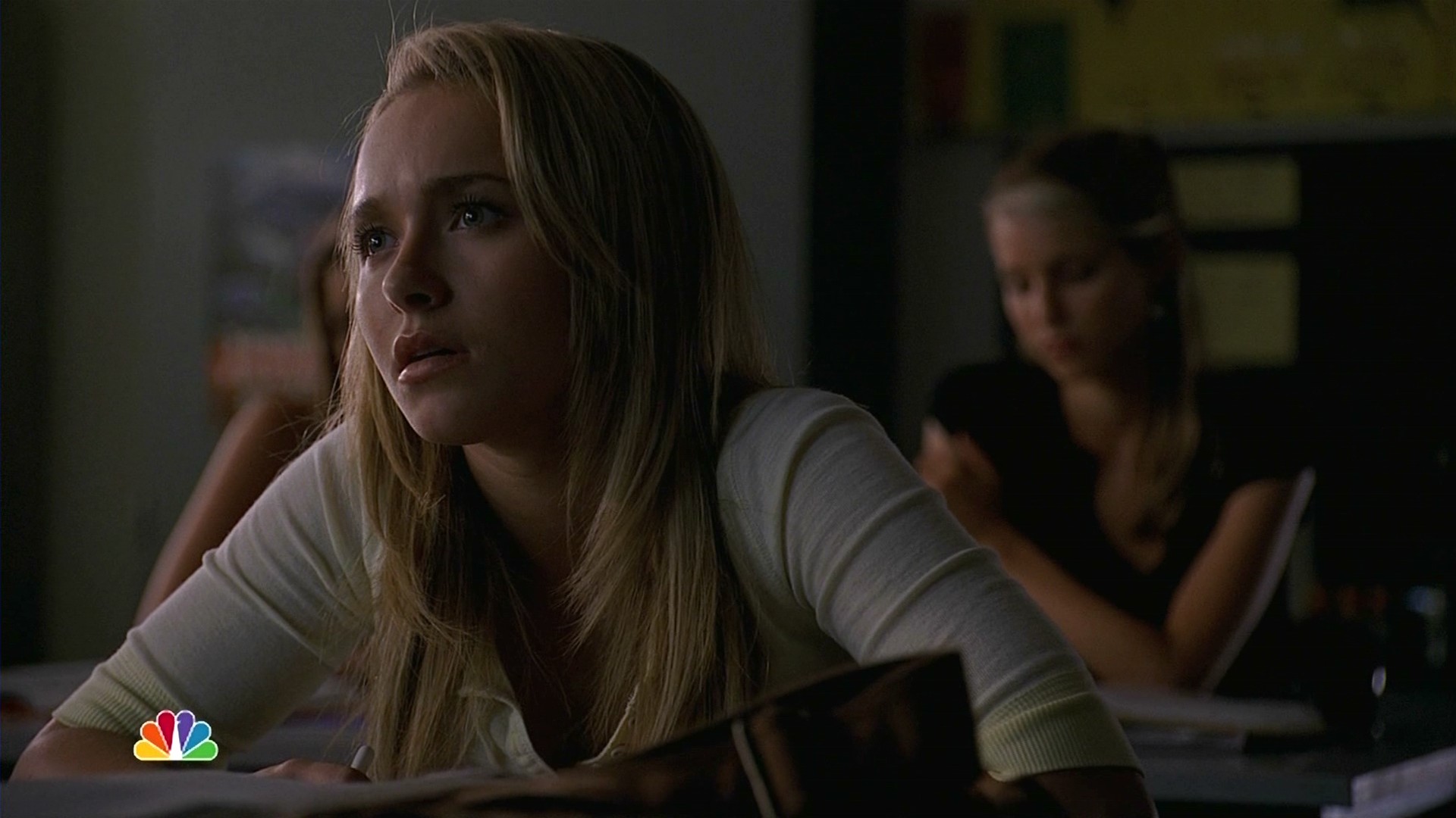 HaydenPanettiere_Heroes_S02E02_HDTV_017.jpg