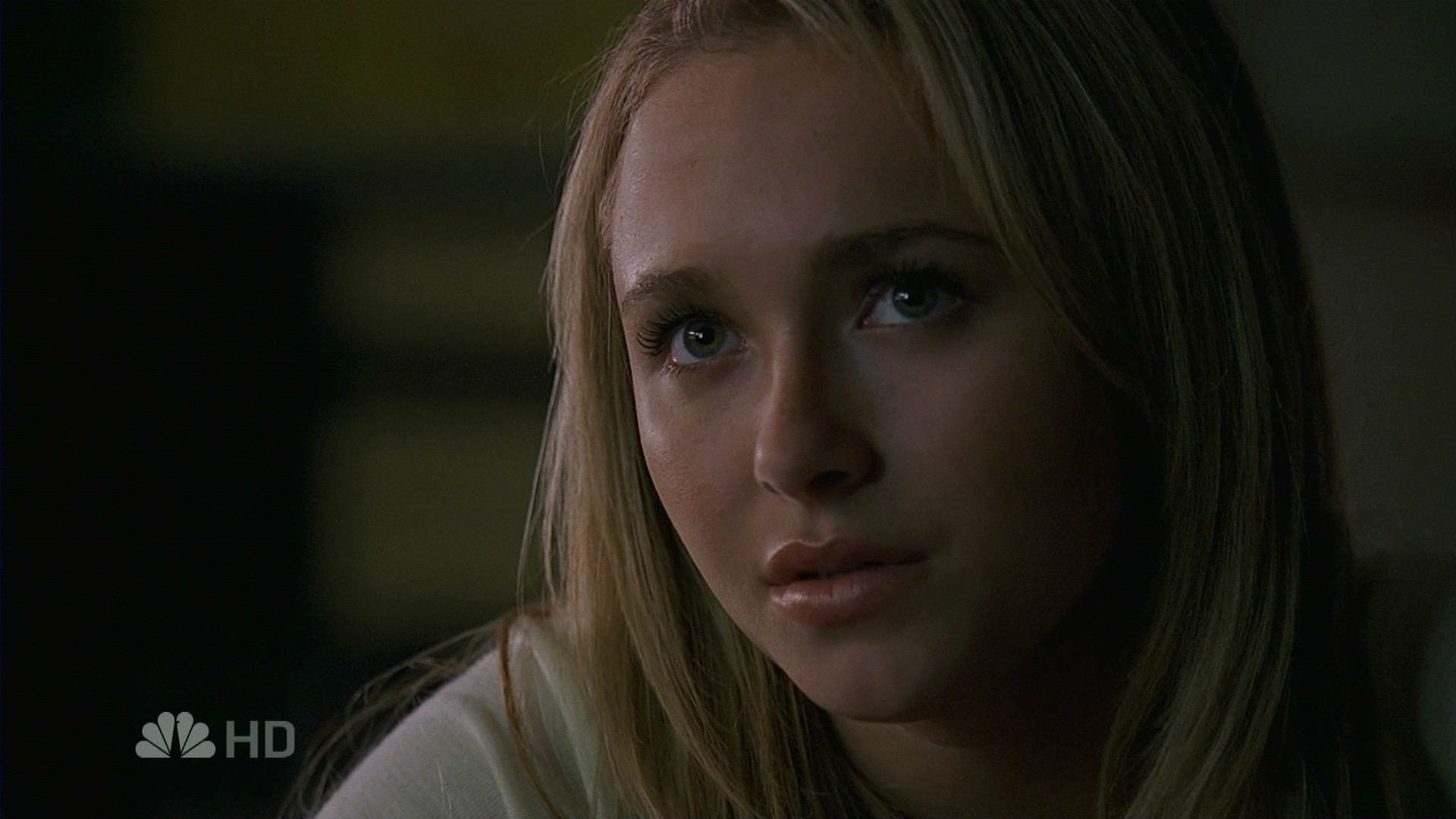 HaydenPanettiere_Heroes_S02E02_HDTV_018.jpg