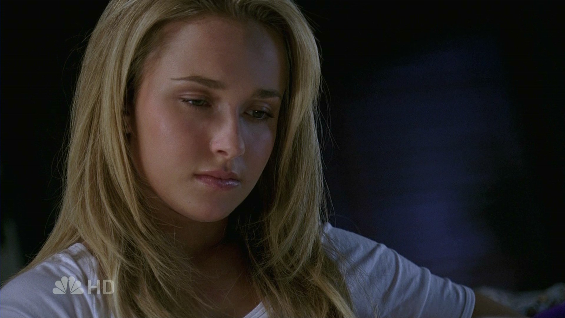 HaydenPanettiere_Heroes_S02E02_HDTV_052.jpg