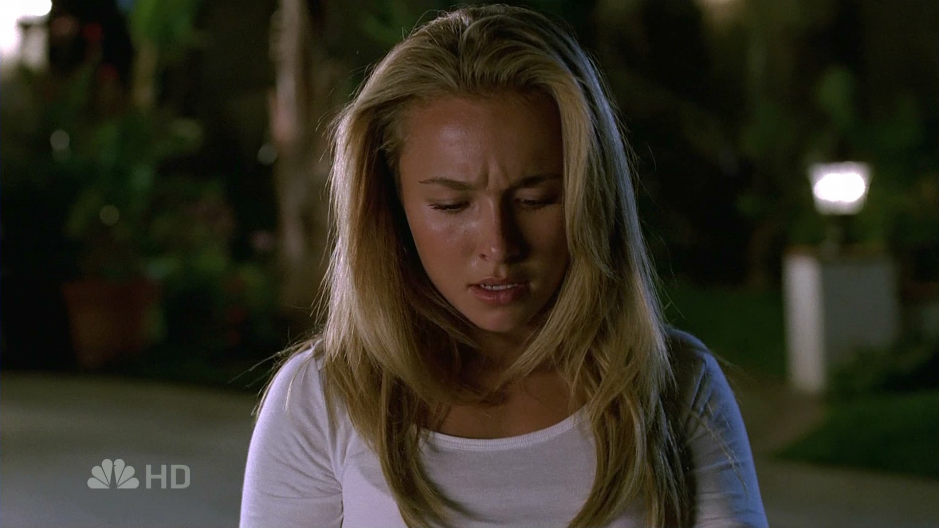 HaydenPanettiere_Heroes_S02E02_HDTV_064.jpg