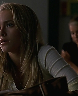 HaydenPanettiere_Heroes_S02E02_HDTV_017.jpg