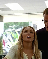 HaydenPanettiere_Heroes_S02E02_HDTV_038.jpg