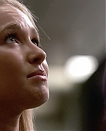 HaydenPanettiere_Heroes_S02E02_HDTV_043.jpg