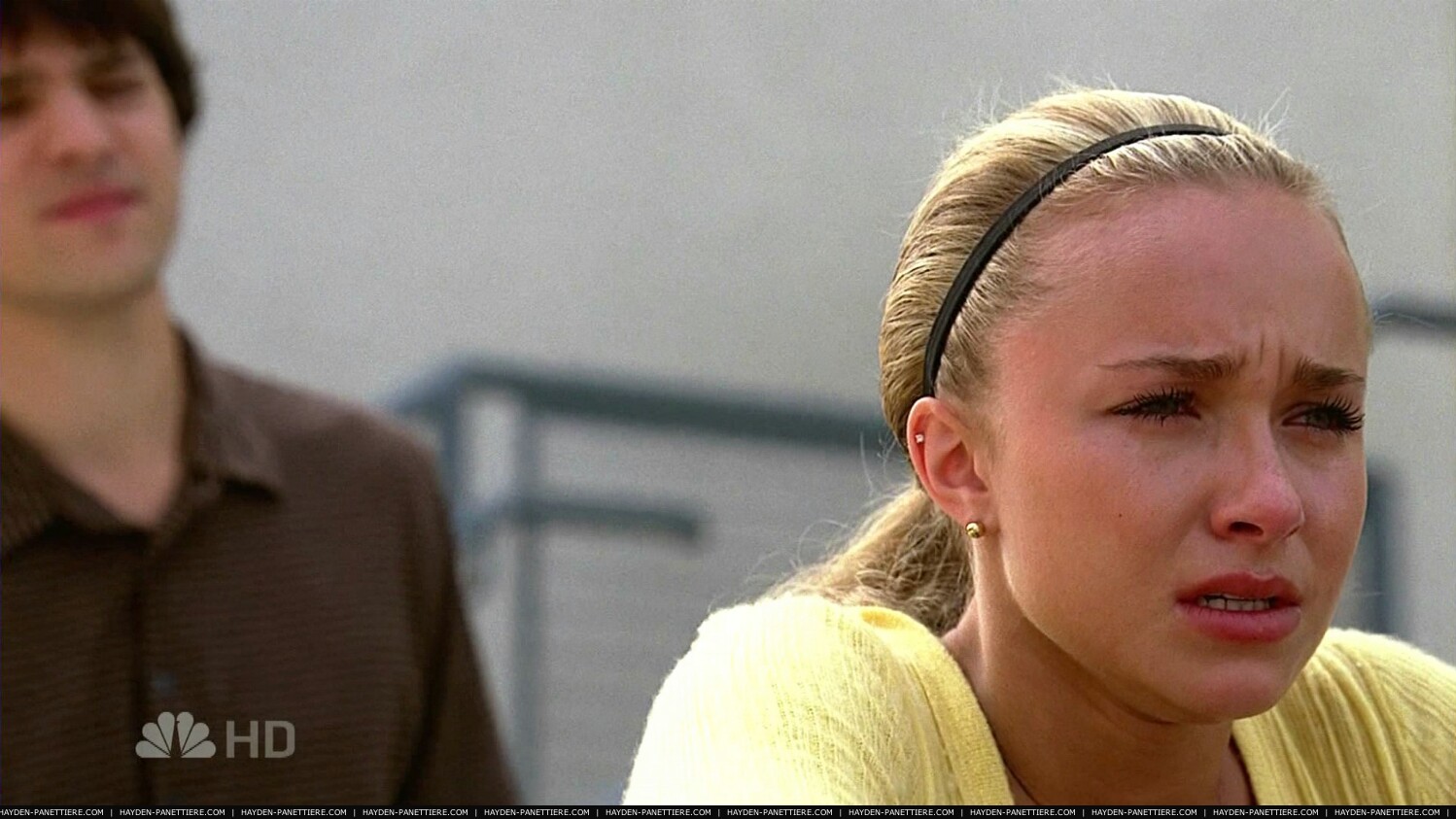 HaydenPanettiere_Heroes_S02E03_HDTV_021.jpg