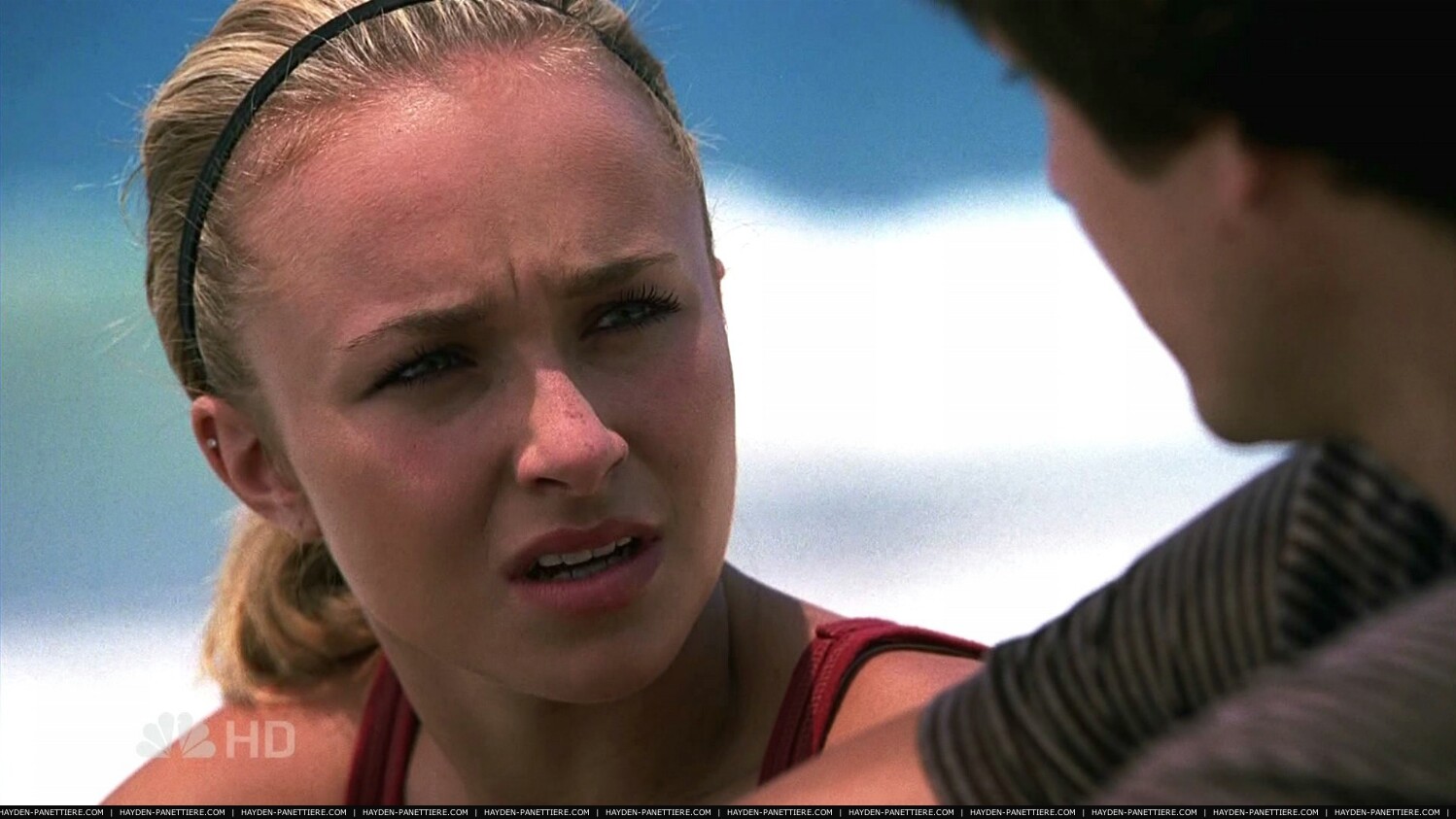 HaydenPanettiere_Heroes_S02E03_HDTV_039.jpg