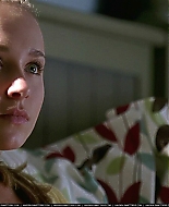 HaydenPanettiere_Heroes_S02E03_HDTV_002.jpg