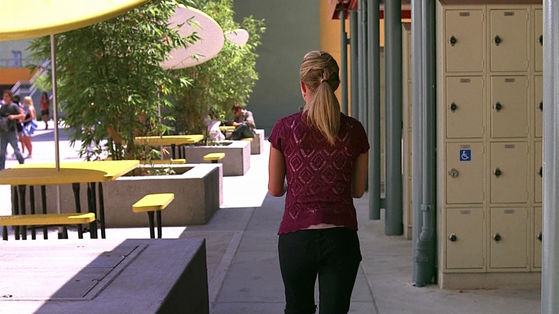 HaydenPanettiere_Heroes_S02E04_HDTV_027.jpg