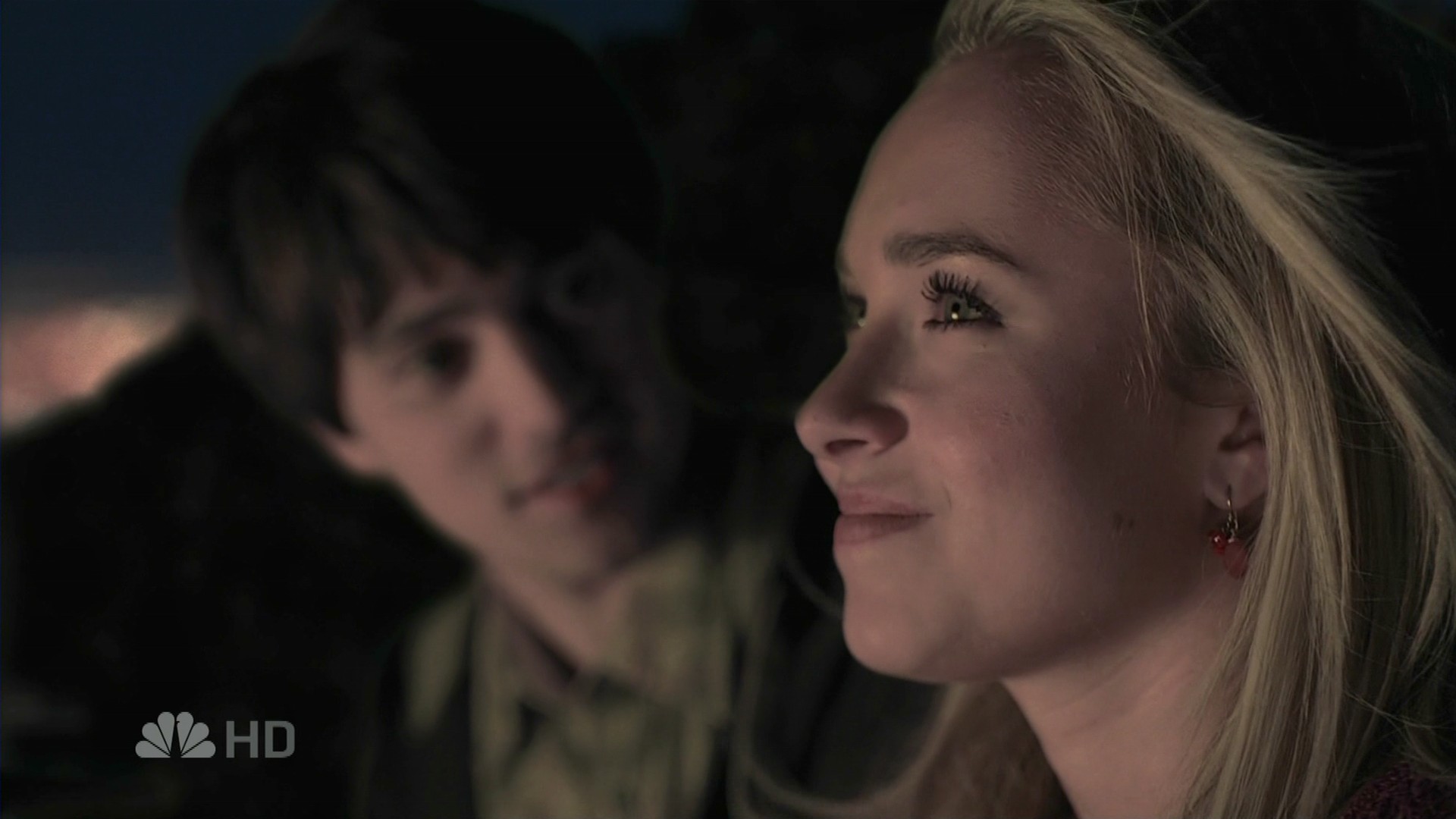 HaydenPanettiere_Heroes_S02E04_HDTV_036.jpg