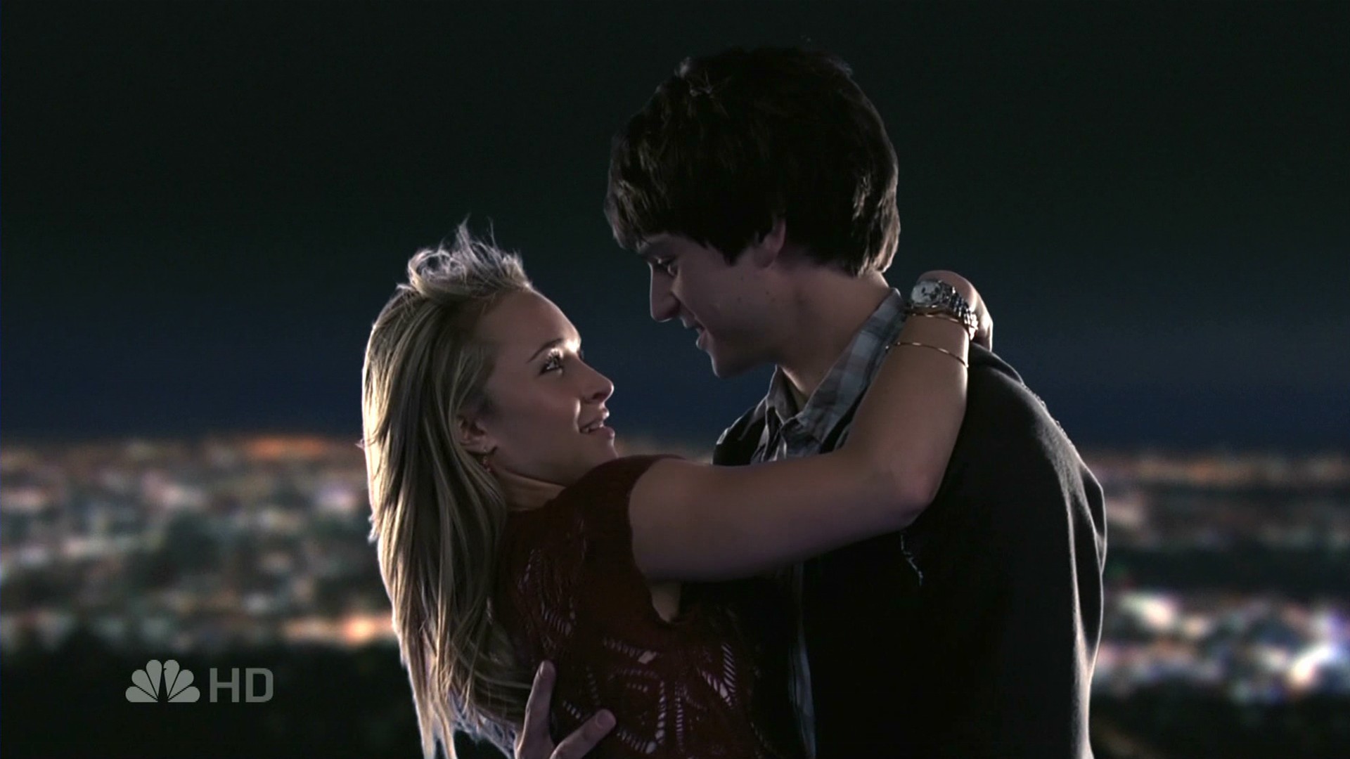HaydenPanettiere_Heroes_S02E04_HDTV_047.jpg