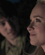 HaydenPanettiere_Heroes_S02E04_HDTV_036.jpg