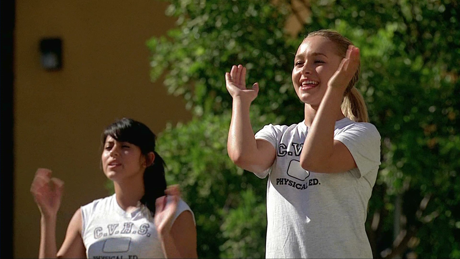 HaydenPanettiere_Heroes_S02E06_HDTV_001.jpg