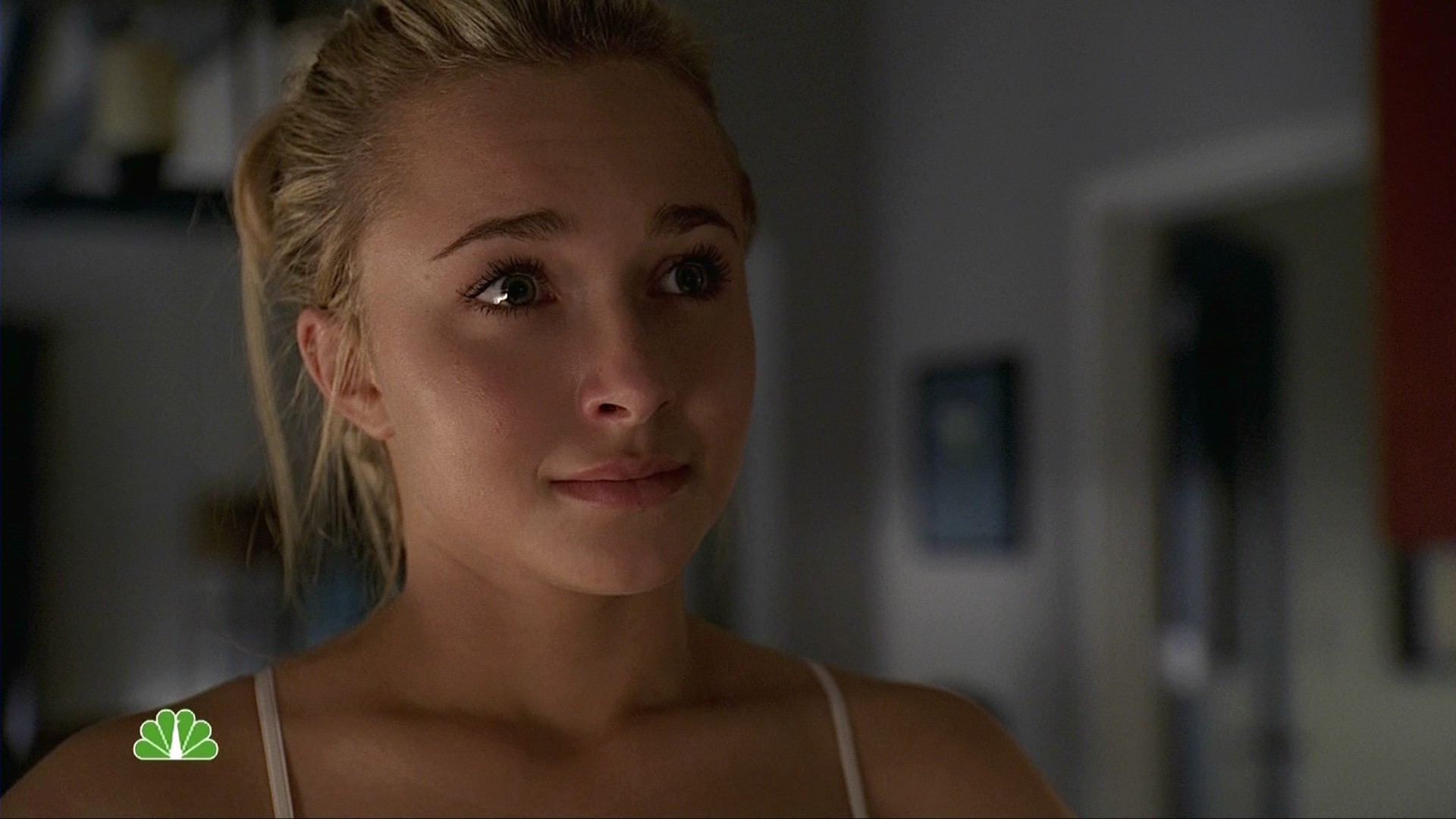 HaydenPanettiere_Heroes_S02E07_HDTV_009.jpg