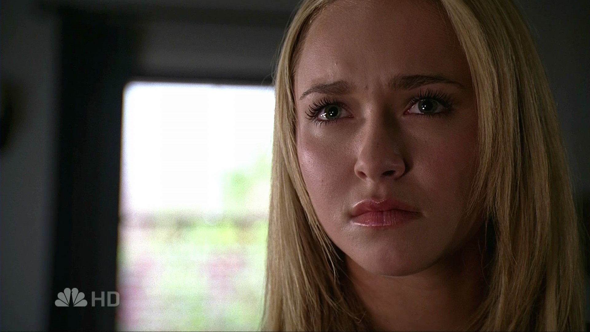 HaydenPanettiere_Heroes_S02E09_HDTV_011.jpg