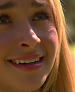 HaydenPanettiere_Heroes_S02E09_HDTV_021.jpg