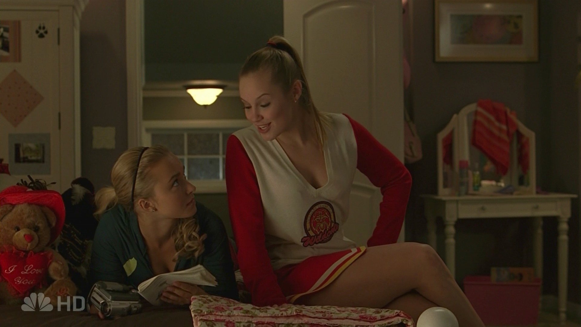 HaydenPanettiere_Heroes_S01E10_HDTV_001.jpg HaydenPanettiere_Heroes_S01E10_HDTV_001.jpg