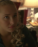 HaydenPanettiere_Heroes_S01E10_HDTV_005.jpg