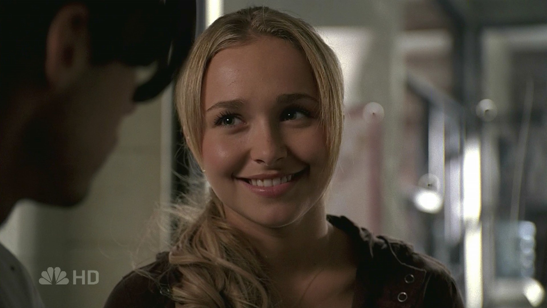 HaydenPanettiere_Heroes_S01E11_HDTV_018.jpg