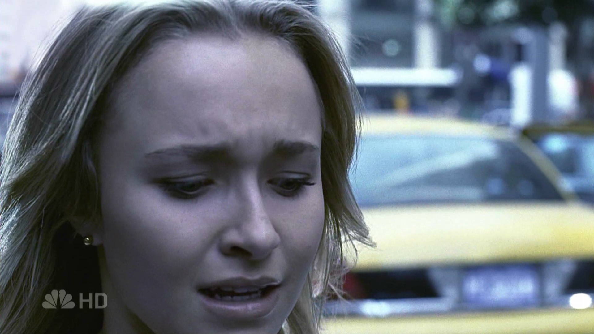 HaydenPanettiere_Heroes_S01E11_HDTV_043.jpg