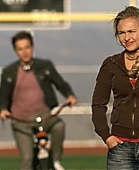 HaydenPanettiere_Heroes_S01E11_HDTV_033.jpg
