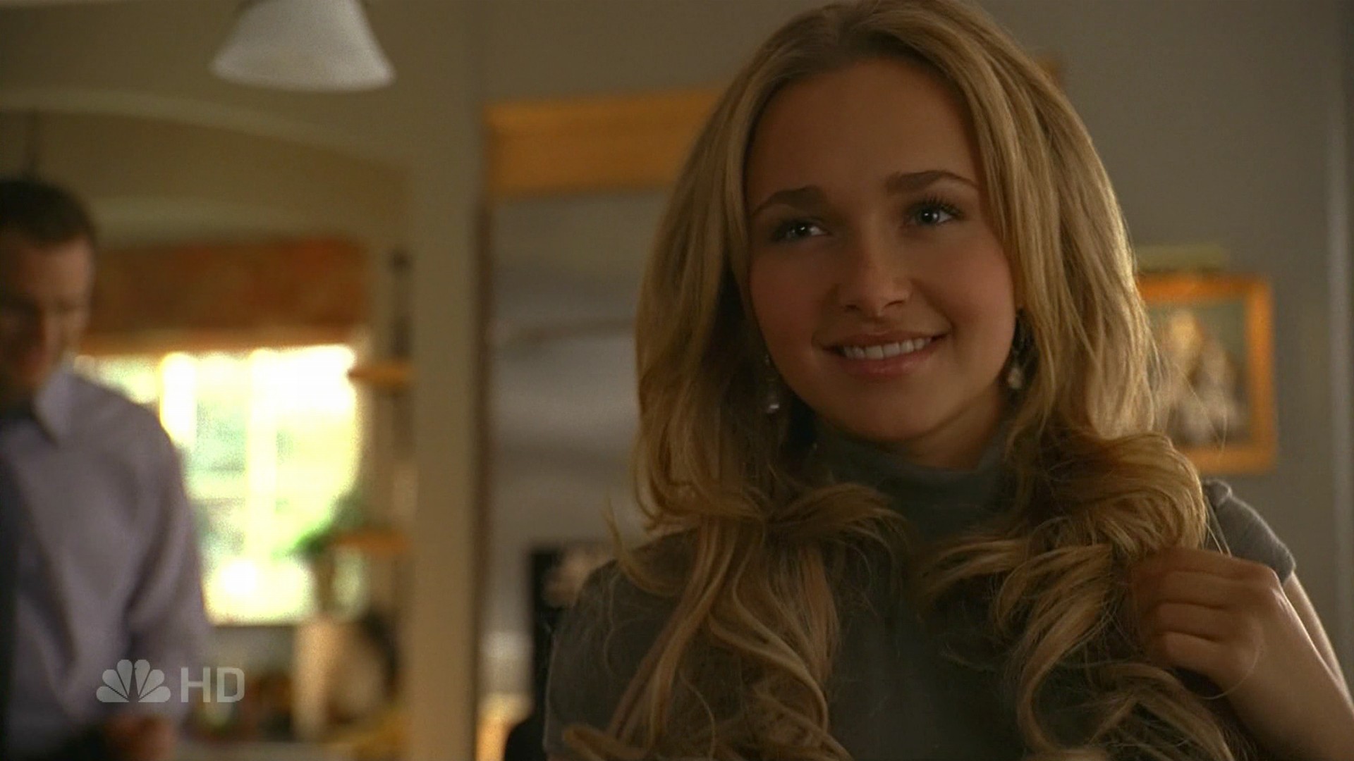 HaydenPanettiere_Heroes_S01E12_HDTV_012.jpg