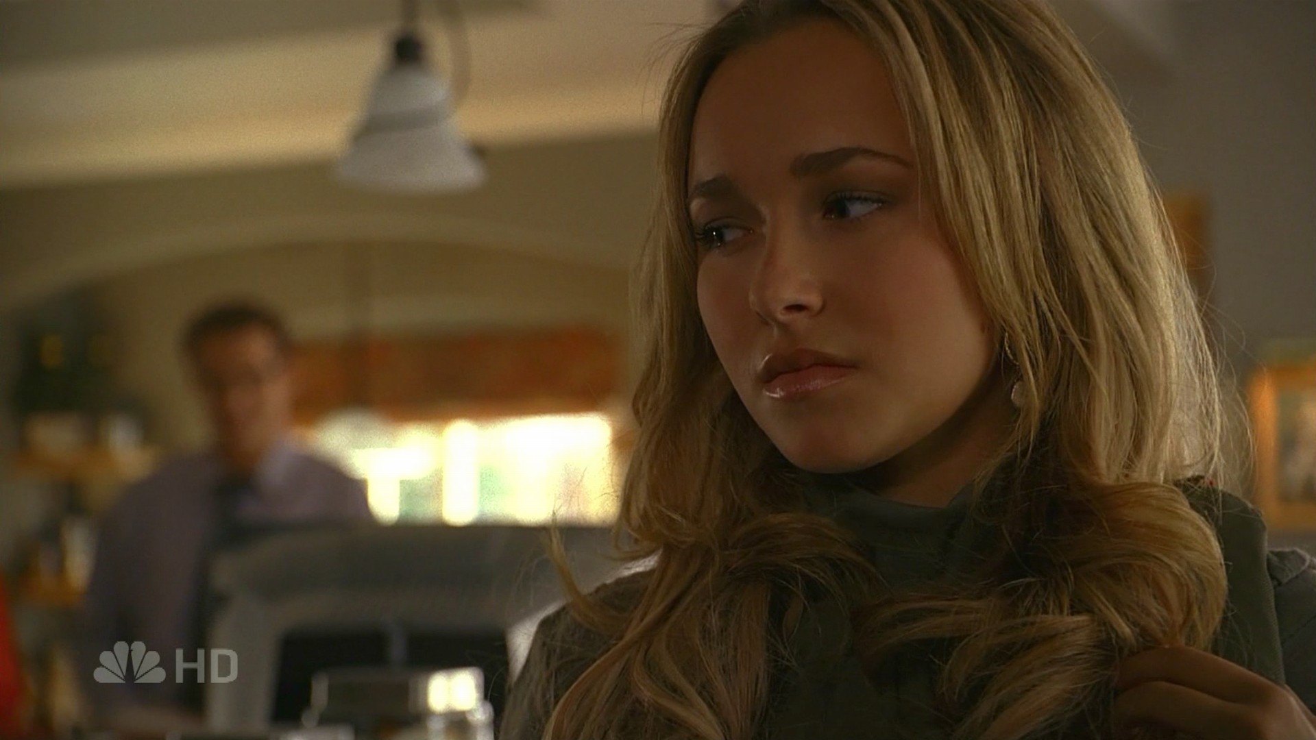 HaydenPanettiere_Heroes_S01E12_HDTV_013.jpg
