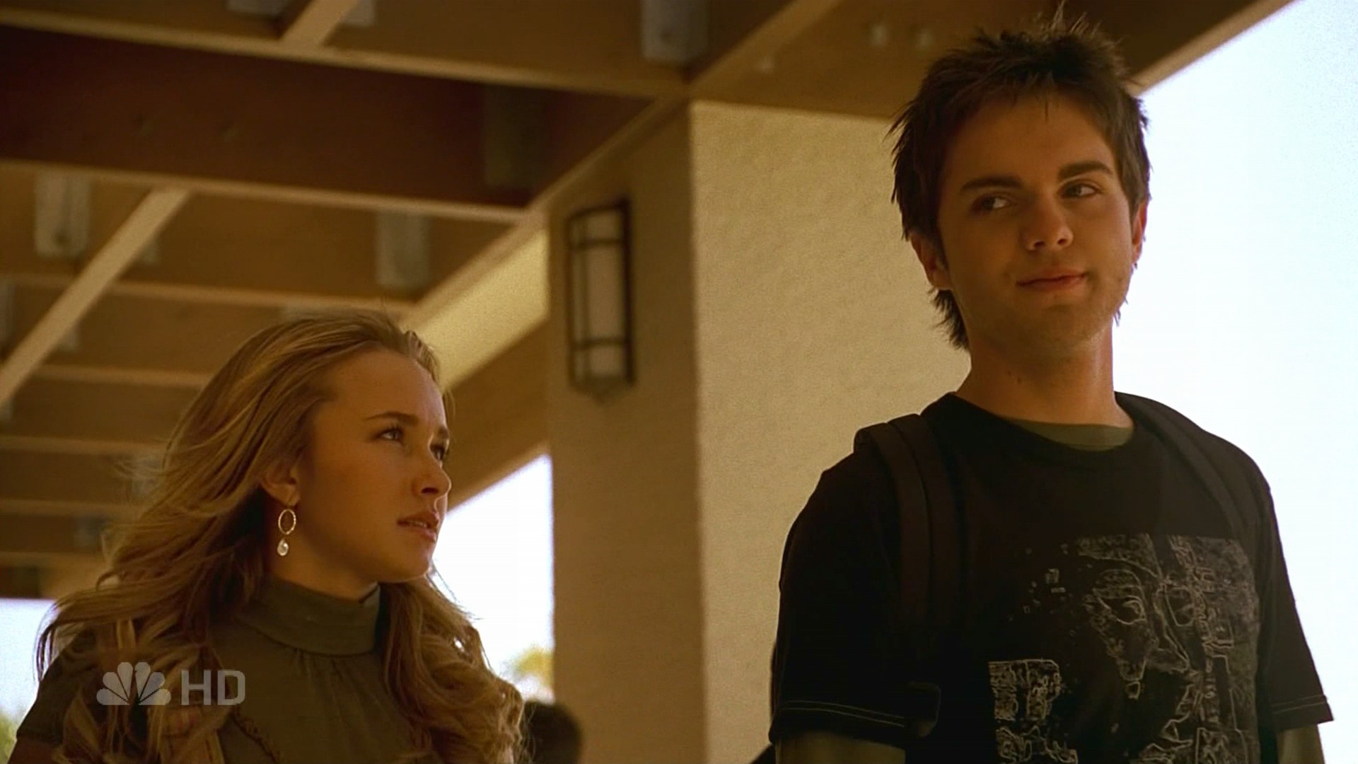 HaydenPanettiere_Heroes_S01E12_HDTV_014.jpg