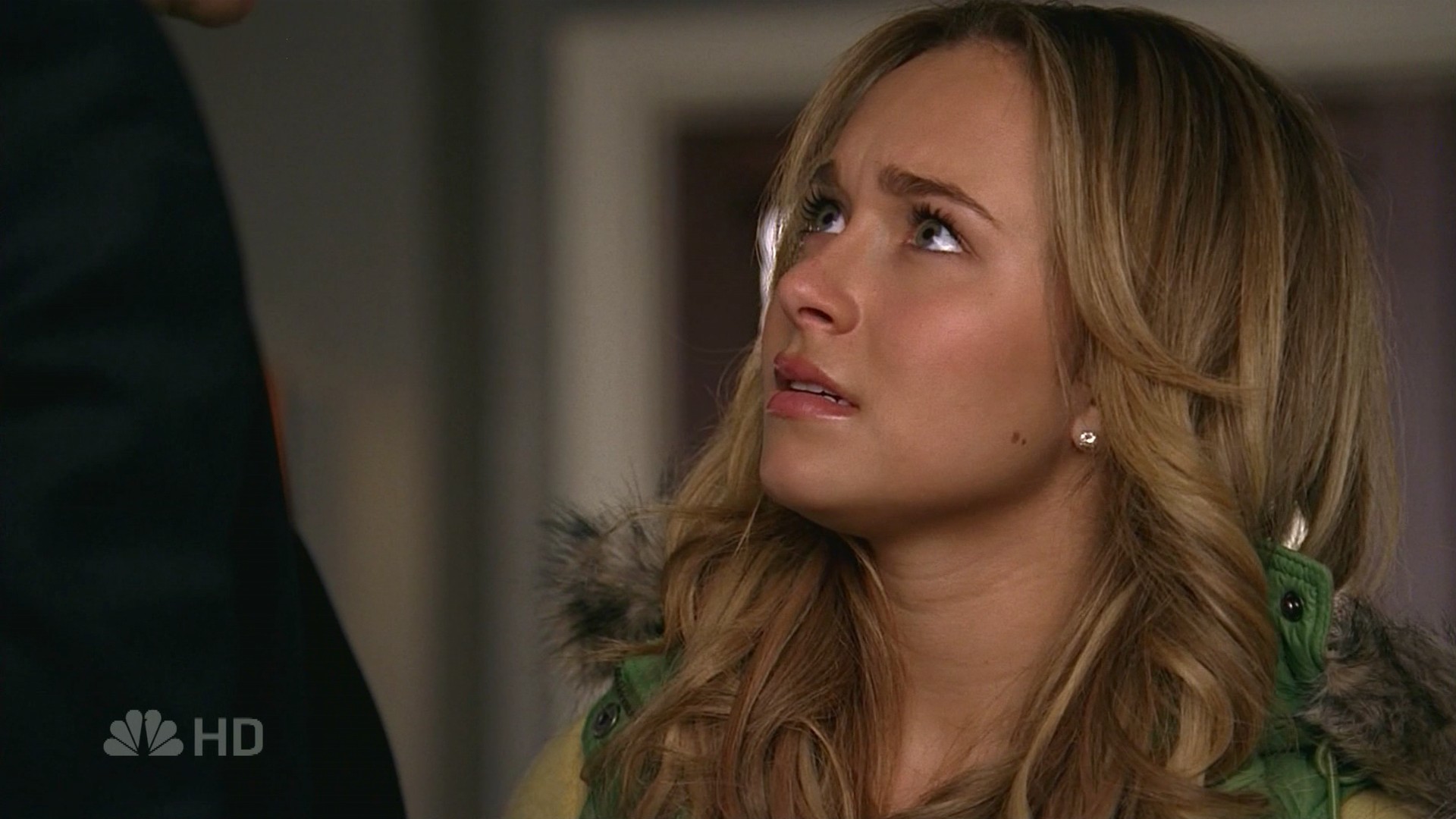 HaydenPanettiere_Heroes_S01E15_HDTV_004.jpg
